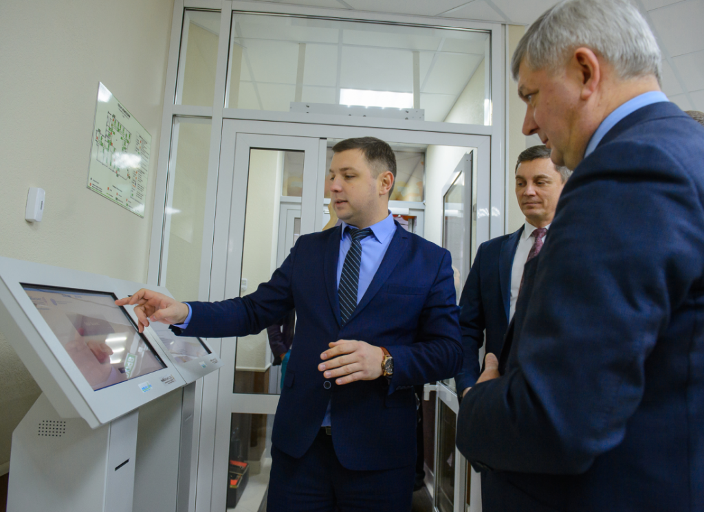 NEURONIQ встречает посетителей центра «Мой Бизнес»